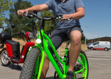 Umožniť ľuďom, aby sa mohli zúčastniť procesu transformácie energetiky, je pre nás dôležité. Ukážeme návštevníkom výhody, ktoré nami vyrobená elektrická energia prináša.